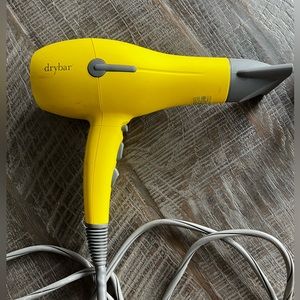 drybar buttercup blow dryer